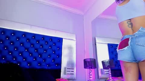 evanllelyne online show from November 20, 12:16 pm