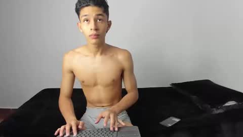 Evans collins24 online show from December 21, 11:34 pm