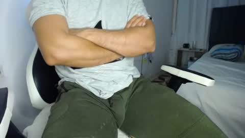 Snapshot of evans_king chatting on January 4, 8:17 am Evan online show from January 4, 8:17 am