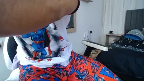 Snapshot of evans_king chatting on February 25, 9:35 pm Evan online show from February 25, 9:35 pm