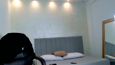 Snapshot of evans_opry1 chatting on March 8, 2:04 am E V A N S online show from March 8, 2:04 am