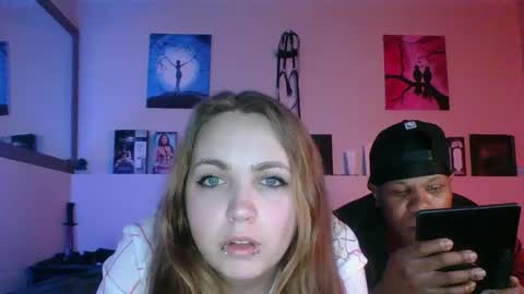 Snapshot of evanschris2048 chatting on February 24, 9:21 am evanschris2048 online show from February 24, 9:21 am