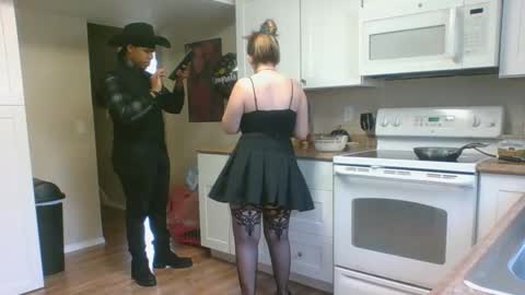 Snapshot of evanschris2048 chatting on March 3, 6:12 pm evanschris2048 online show from March 3, 6:12 pm