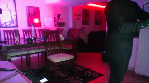 Snapshot of evanschris2048 chatting on March 4, 4:38 am evanschris2048 online show from March 4, 4:38 am