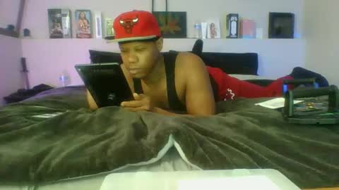 Snapshot of evanschris2048 chatting on March 6, 8:37 pm evanschris2048 online show from March 6, 8:37 pm