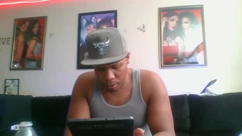 Snapshot of evanschris2048 chatting on March 7, 7:38 pm evanschris2048 online show from March 7, 7:38 pm