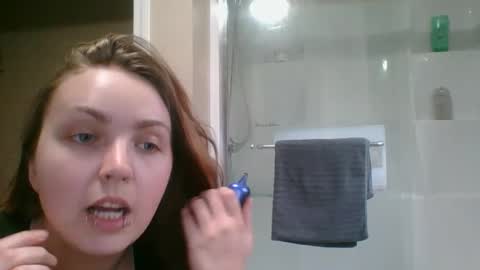 Snapshot of evanschris2048 chatting on March 11, 11:48 pm evanschris2048 online show from March 11, 11:48 pm