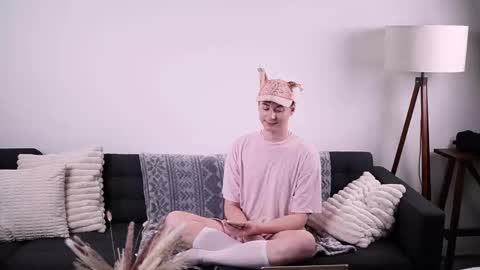 Evan Skye online show from September 9, 10:42 pm