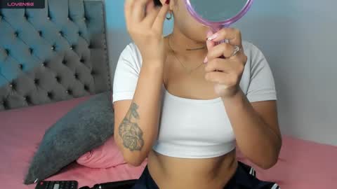 Eva Olimpo online show from May 2, 1:21 am