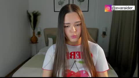 Eva online show from March 29, 1:22 pm