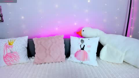 Adelina online show from April 2, 4:43 am