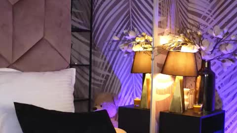 EvaRhea online show from November 19, 4:01 am