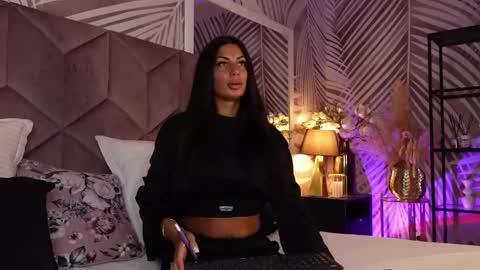 EvaRhea online show from May 5, 2:52 am