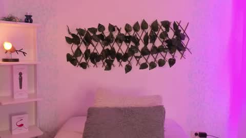 Snapshot of evaritz__ chatting on February 22, 9:57 pm EVARITZ online show from February 22, 9:57 pm