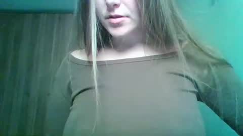 evasapples2026 online show from March 12, 11:22 pm