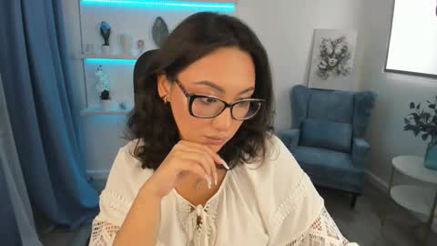 evasarazardje online show from October 6, 4:10 am