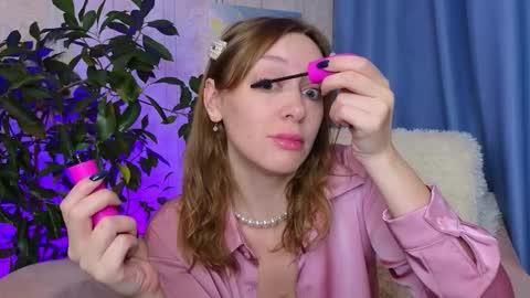 Snapshot of evashiny_ chatting on November 12, 2:34 am Eve online show from November 12, 2:34 am