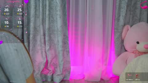 Snapshot of evasparks_ chatting on March 12, 11:22 pm Eva online show from March 12, 11:22 pm