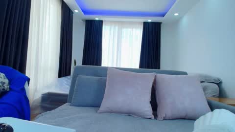  EVA LUNA online show from October 20, 6:19 pm