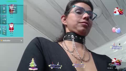 Snapshot of evawilliams_ chatting on December 29, 6:45 am Eva online show from December 29, 6:45 am