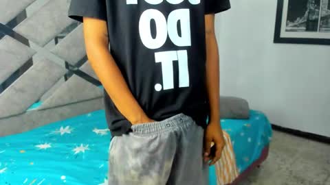 Eva And Emmanuel online show from September 29, 2:44 pm