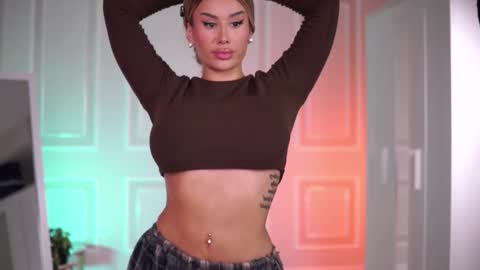 Eva online show from November 27, 8:33 pm