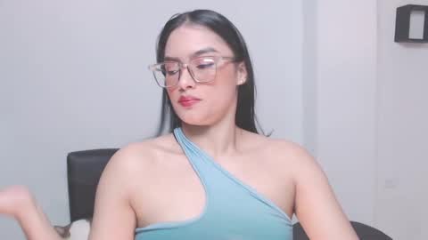 Eve Rox18 online show from May 17, 1:25 am
