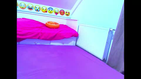 Snapshot of eveandmax chatting on January 5, 8:01 pm EVEANDMAX online show from January 5, 8:01 pm