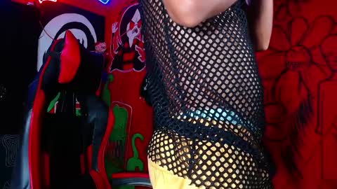 eve dark online show from April 12, 1:16 pm