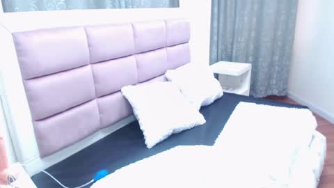 Snapshot of evee_s chatting on October 1, 9:10 pm eve  online show from October 1, 9:10 pm