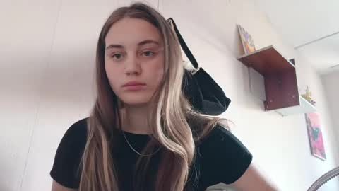 Snapshot of eveliaballiett chatting on April 7, 9:10 am Noor online show from April 7, 9:10 am