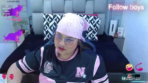 evelin zaens online show from January 8, 4:04 am