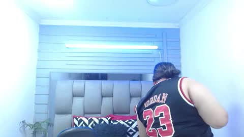 evelin zaens online show from March 22, 4:05 am