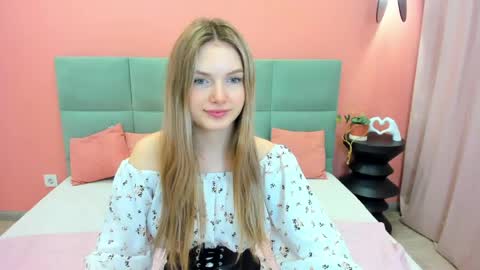 Eveline online show from May 3, 8:31 am