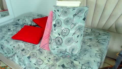 DAYANITA online show from December 18, 10:24 pm