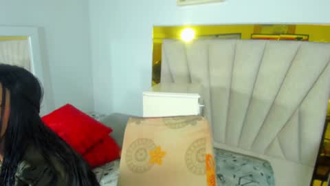 DAYANITA online show from December 28, 7:01 pm