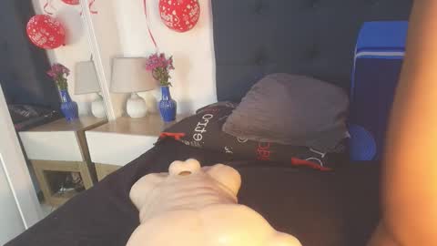 Snapshot of evelonga_707 chatting on February 21, 7:15 pm DAYANITA online show from February 21, 7:15 pm