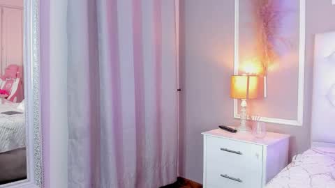 evelyn ebony online show from December 12, 11:29 am