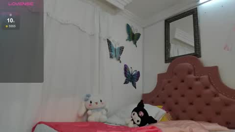 evelyn_greendell online show from March 22, 1:14 pm