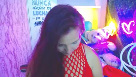 Juliana online show from January 9, 7:18 pm