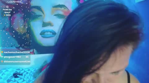 Juliana online show from January 13, 1:13 am
