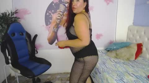 Juliana online show from January 27, 9:55 pm