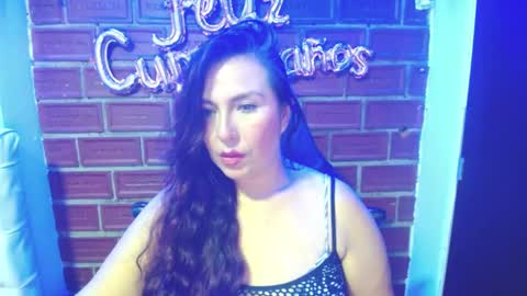 Juliana online show from February 22, 7:14 pm