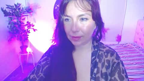 Juliana online show from September 15, 6:30 pm