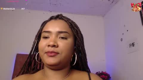 Evelyn Sandoval online show from December 26, 5:37 am