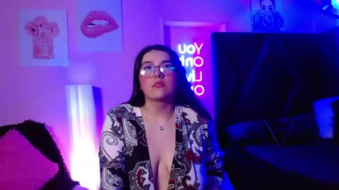 Snapshot of evelyn_suck chatting on June 3, 4:48 am Eve online show from June 3, 4:48 am