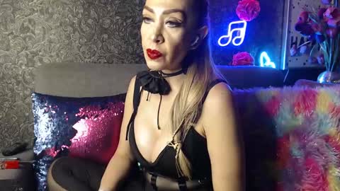 EvelynaGrey online show from January 8, 7:13 am