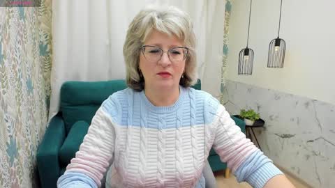 Evelyn online show from April 8, 5:07 am