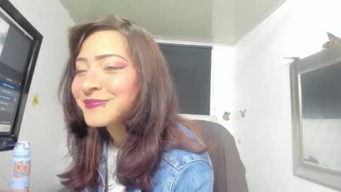 Evelyne online show from September 29, 1:11 am