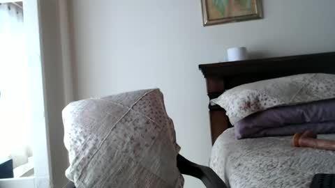 Evelyn Smith online show from June 23, 7:12 pm